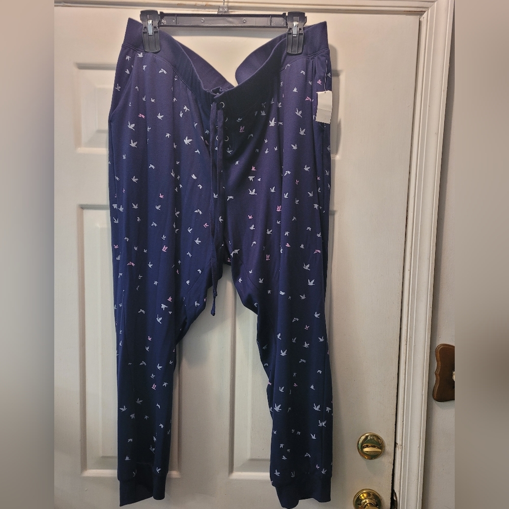 NWT Motherhood maternity bottoms